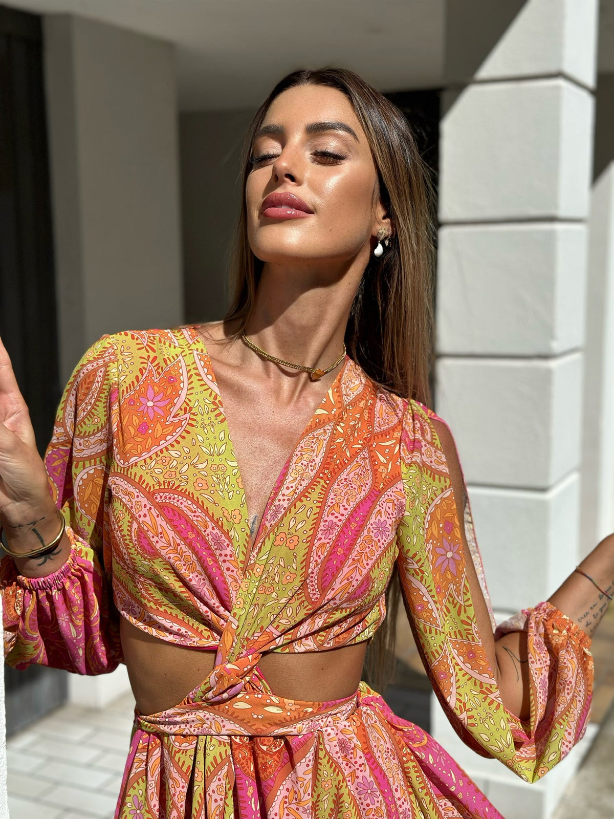 Abito con incrocio rosa lime