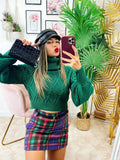 Maglione con collo alto e trecce crop verde