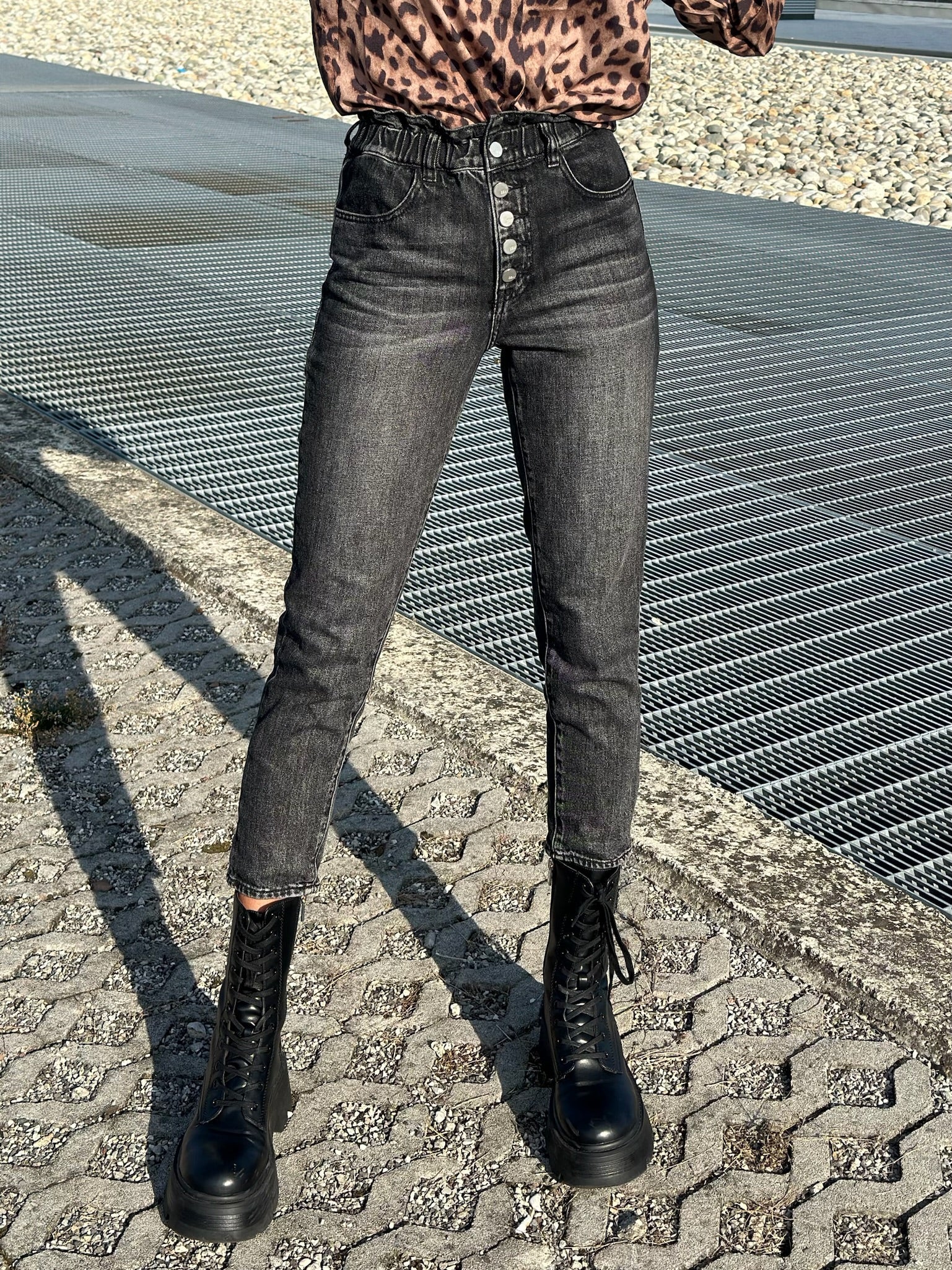 Jeans a vita alta grigio/nero