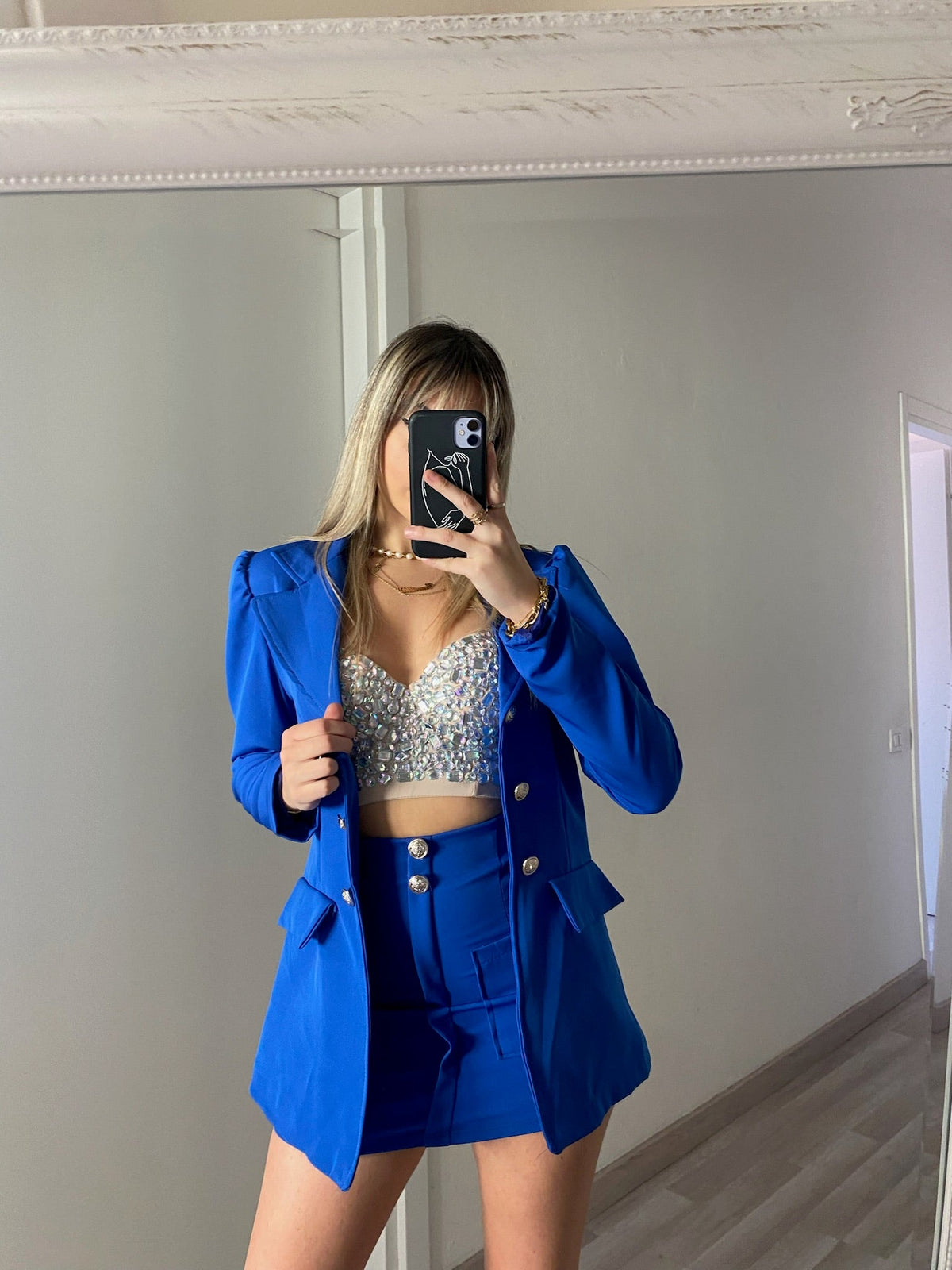 Completo giacca e gonna bottoni oro blu