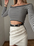Gonna in ecopelle con zip laterale bianca