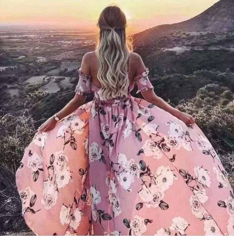 Abito lungo con scollo a barchetta a fiori rosa