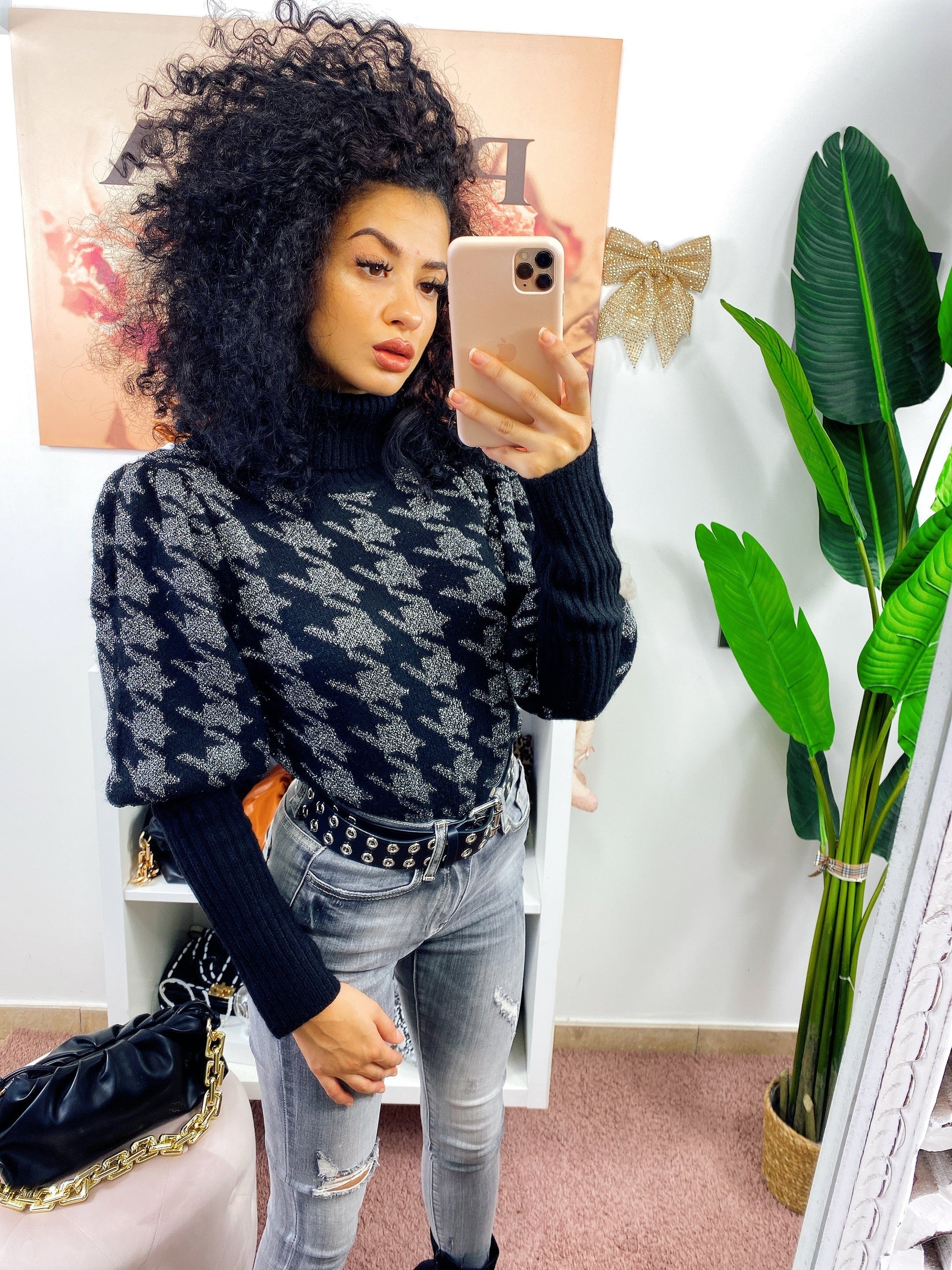 Maglione collo alto nero e argento