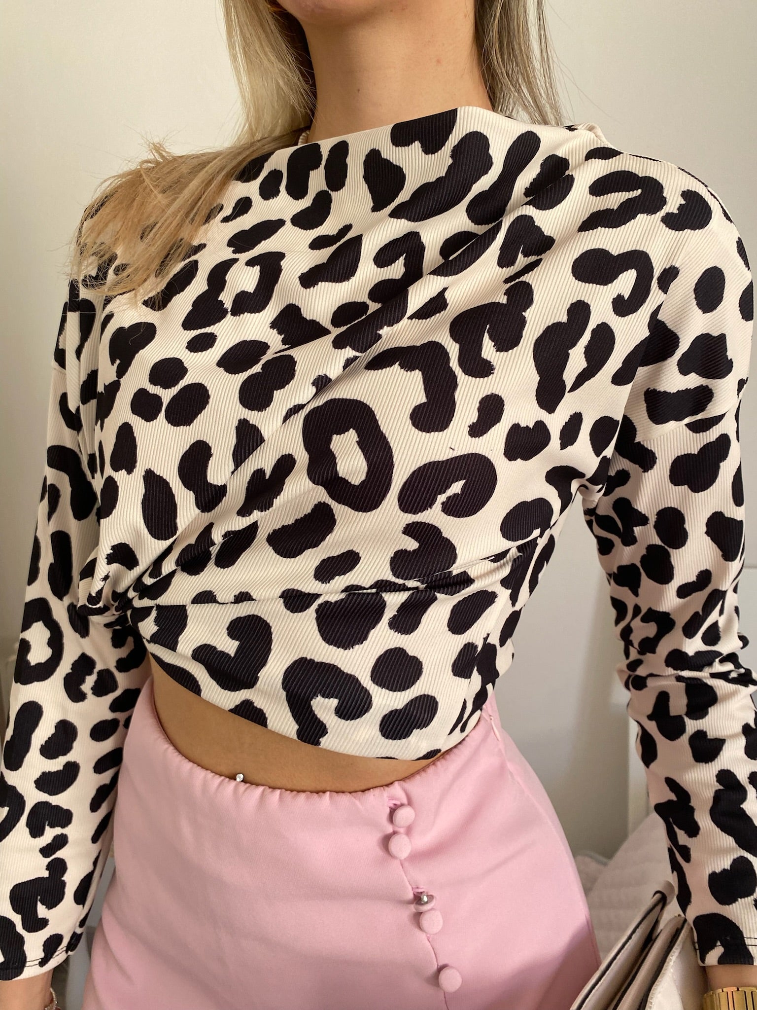 Maglia bianca e nera