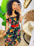 Abito lungo con scollo a barchetta con fiori colorati