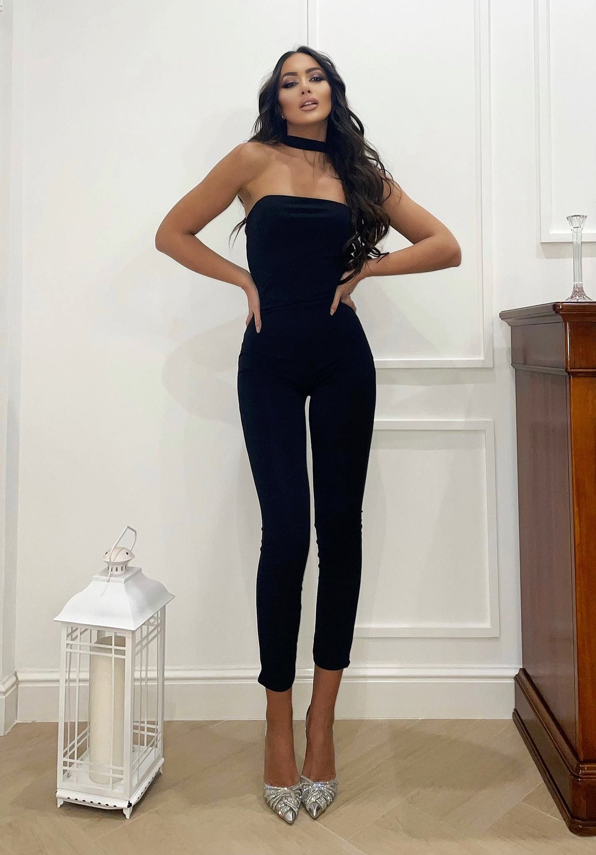 Tuta basic con collarino