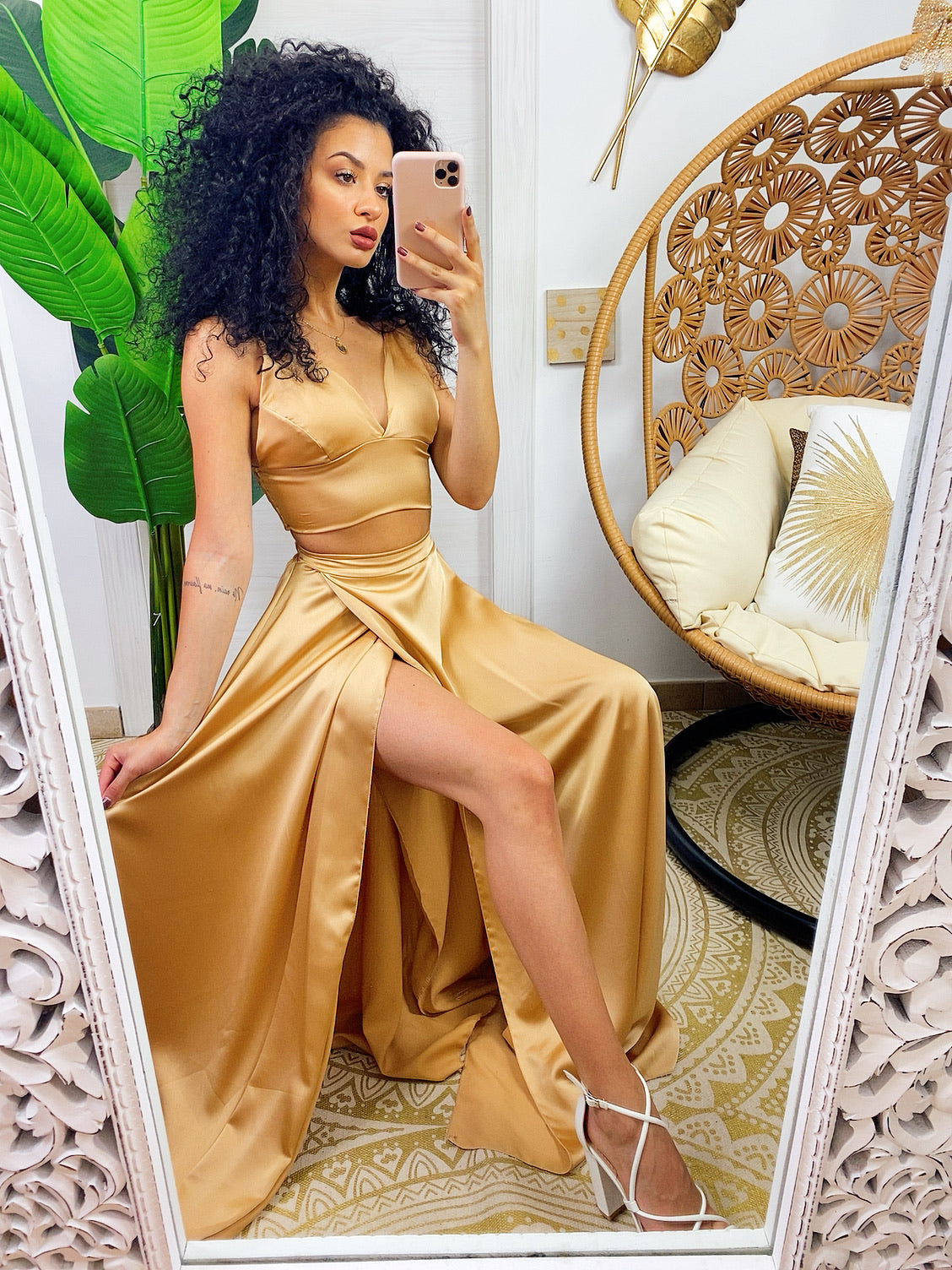 Completo Venere oro