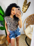 Short jeans con strappini