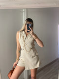 Tutina beige con catenina oro