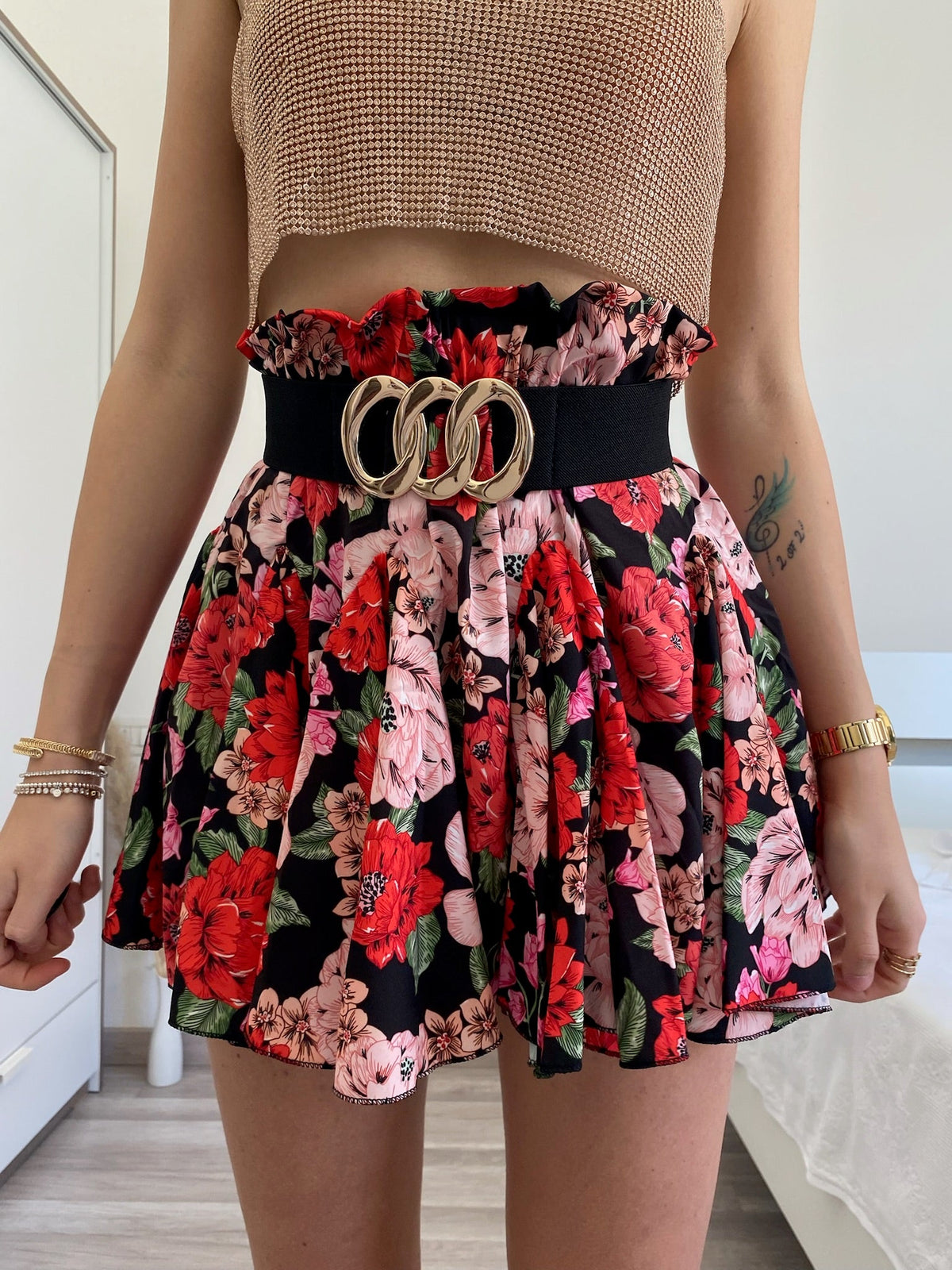 Gonna a ruota a fiori rossi e rosa