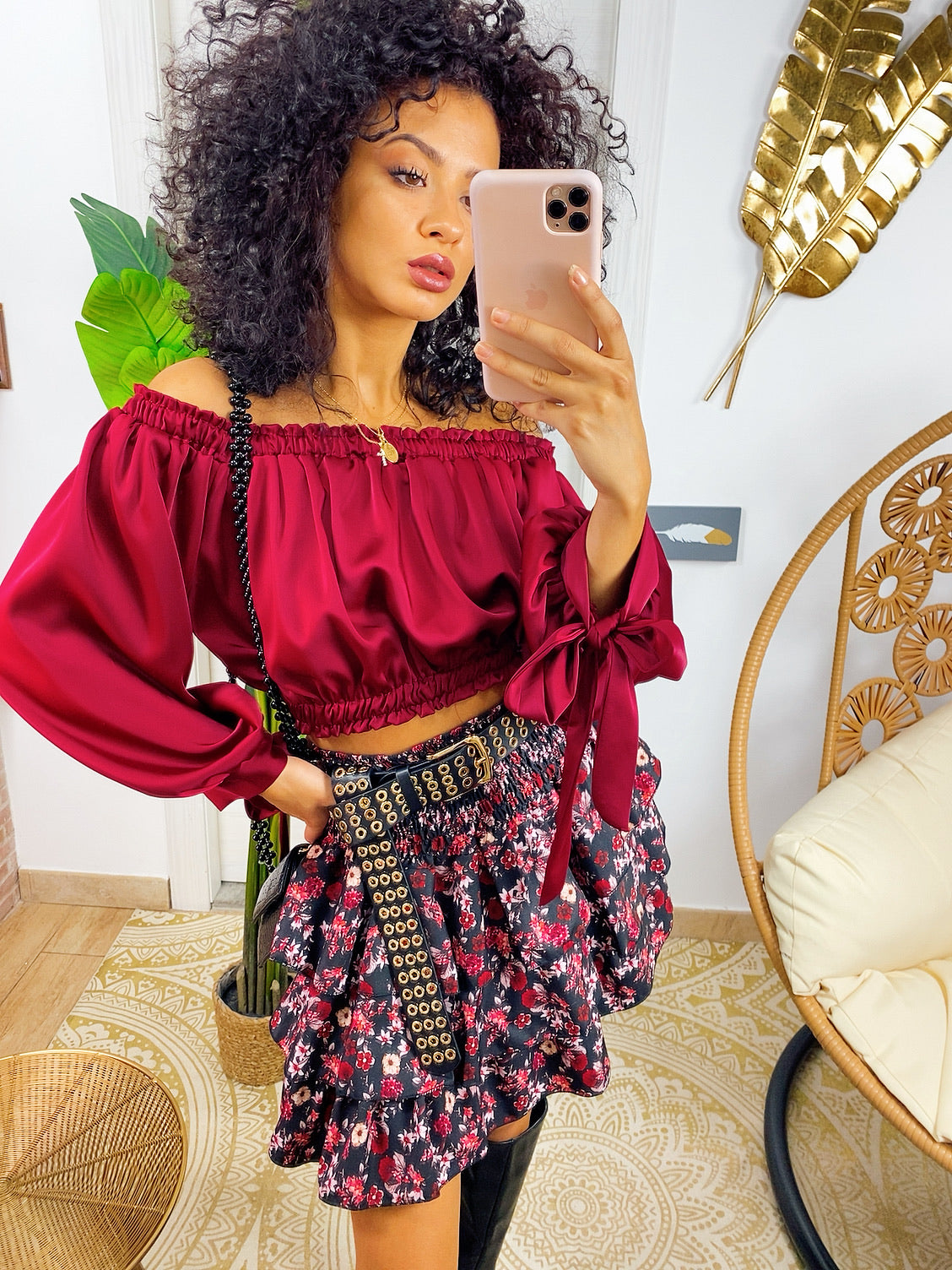 Top in raso manica lunga bordeaux