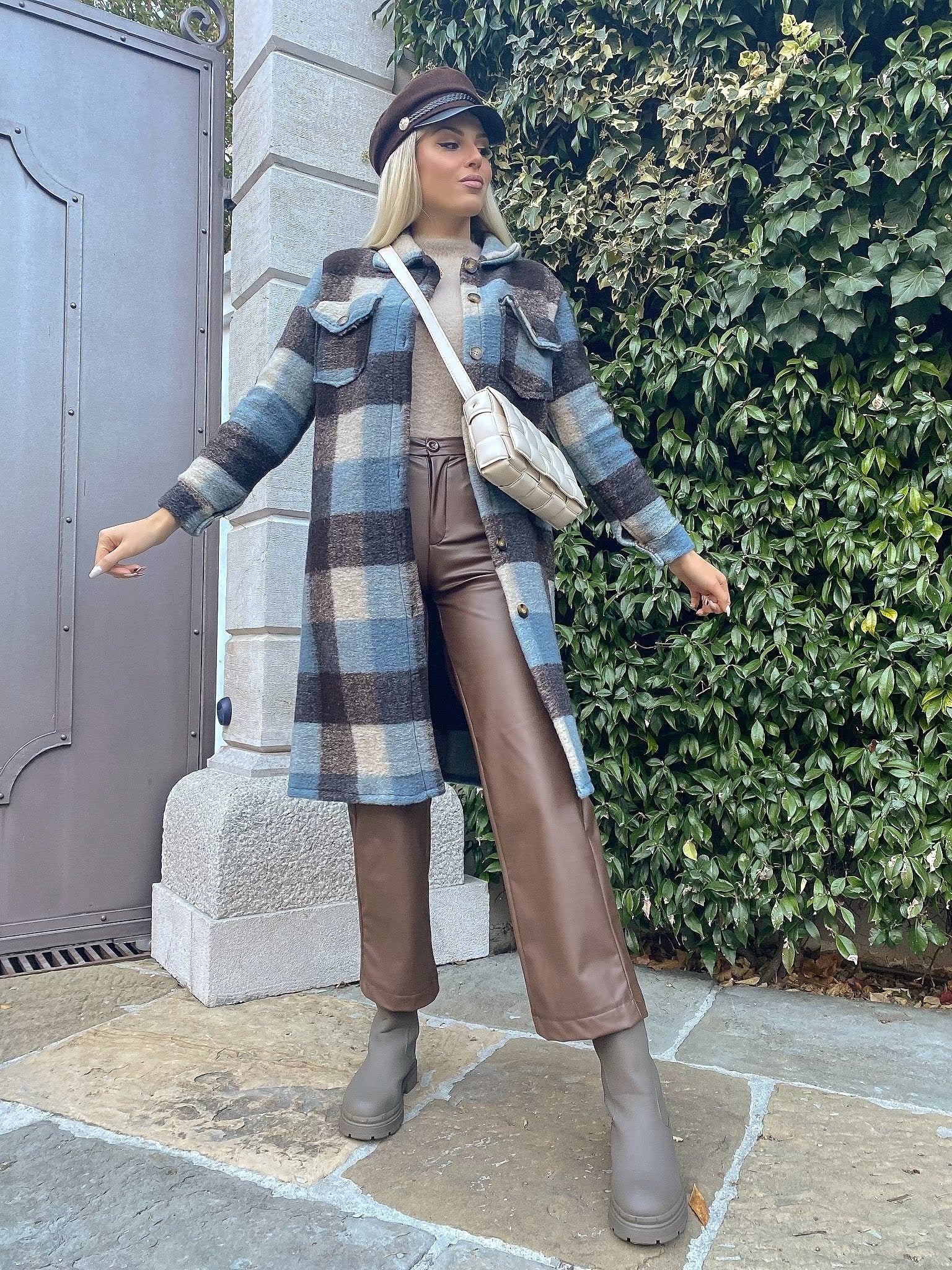 Pantalone in ecopelle marrone