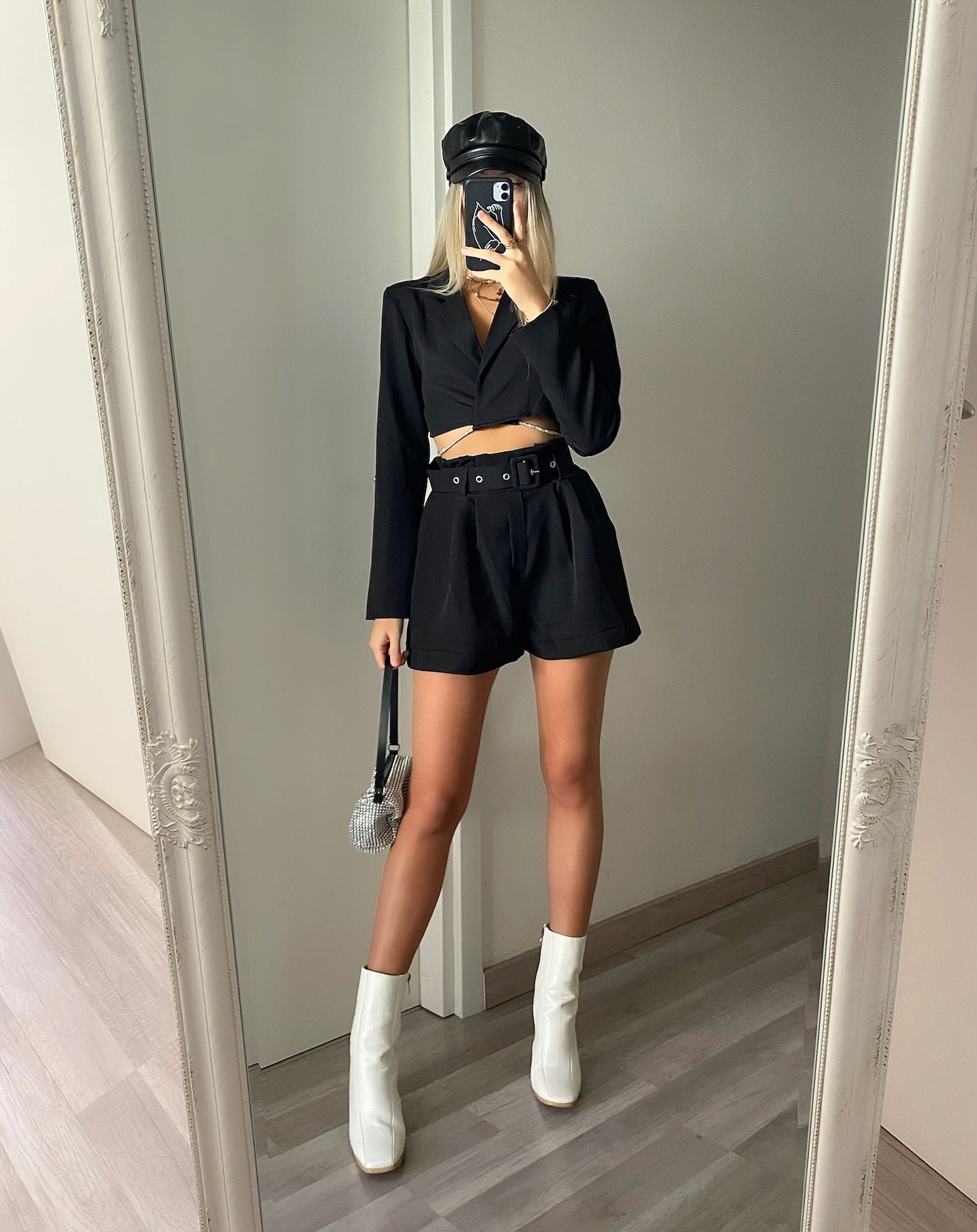 Short nero con cintura