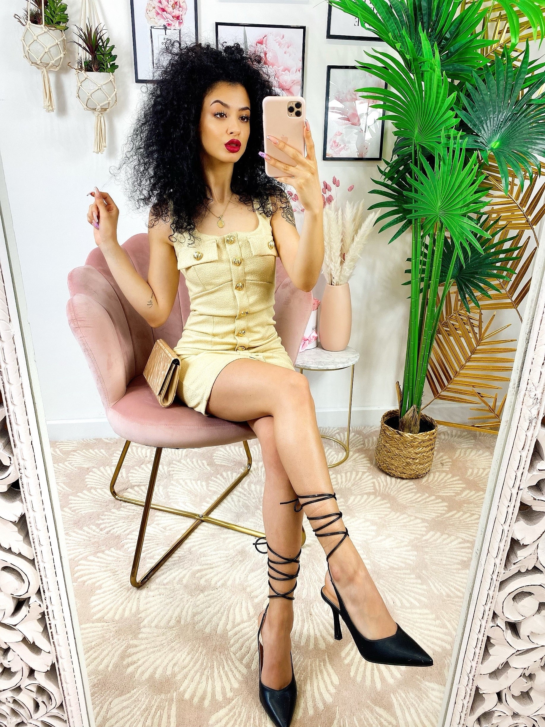 Tubino aderente con taschino e bottoni Gold beige