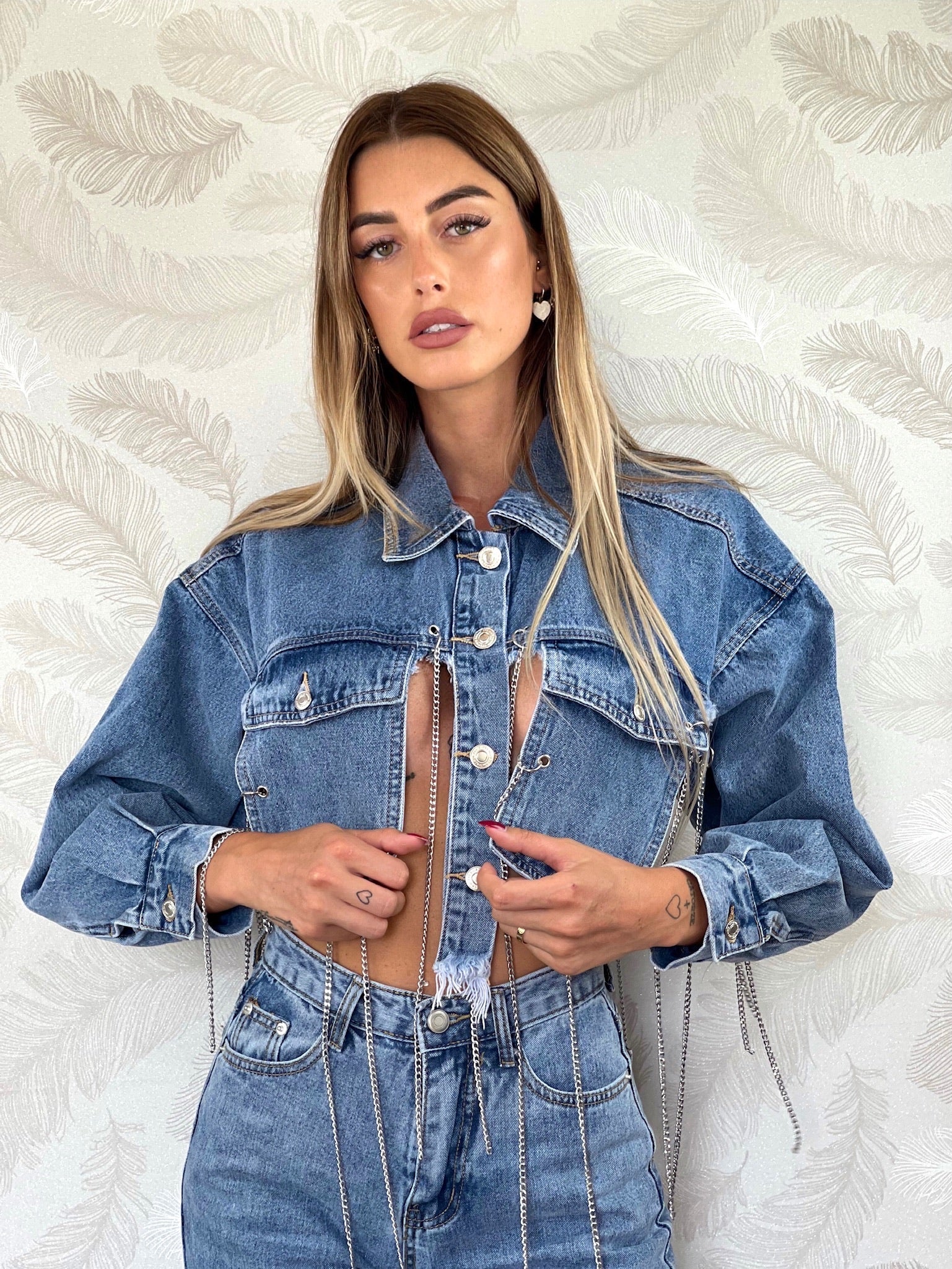 Giacca in jeans con catene
