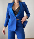 Completo giacca e pantalone blu elettrico