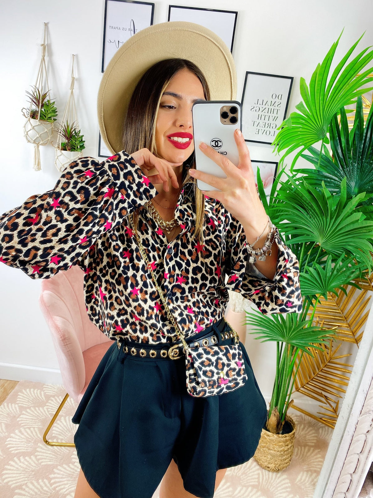 Camicia Maculata con Stelle fucsia e borsetta inclusa