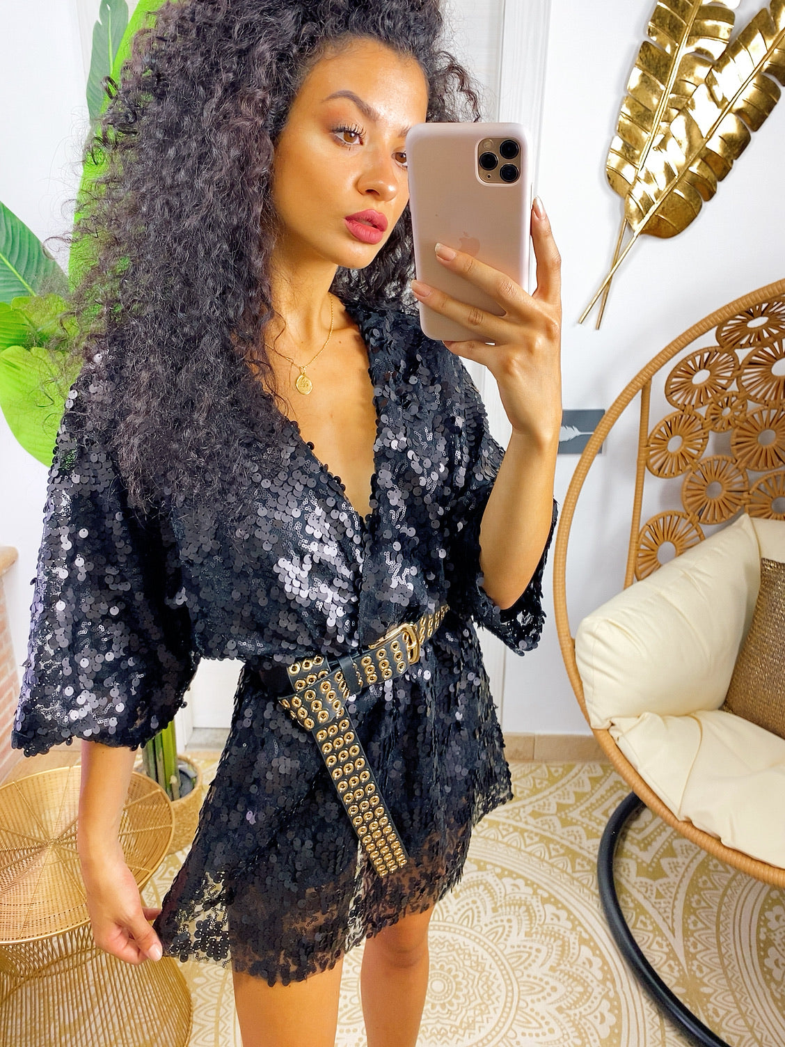 Abito con paillettes nero