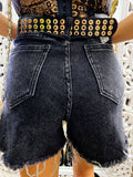 Short nero con bottoncini