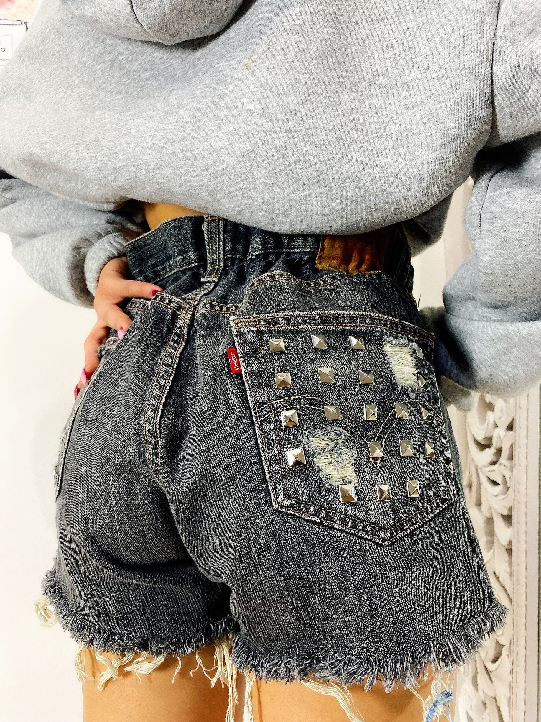 Levi’s Vintage grigio scuro con borchie