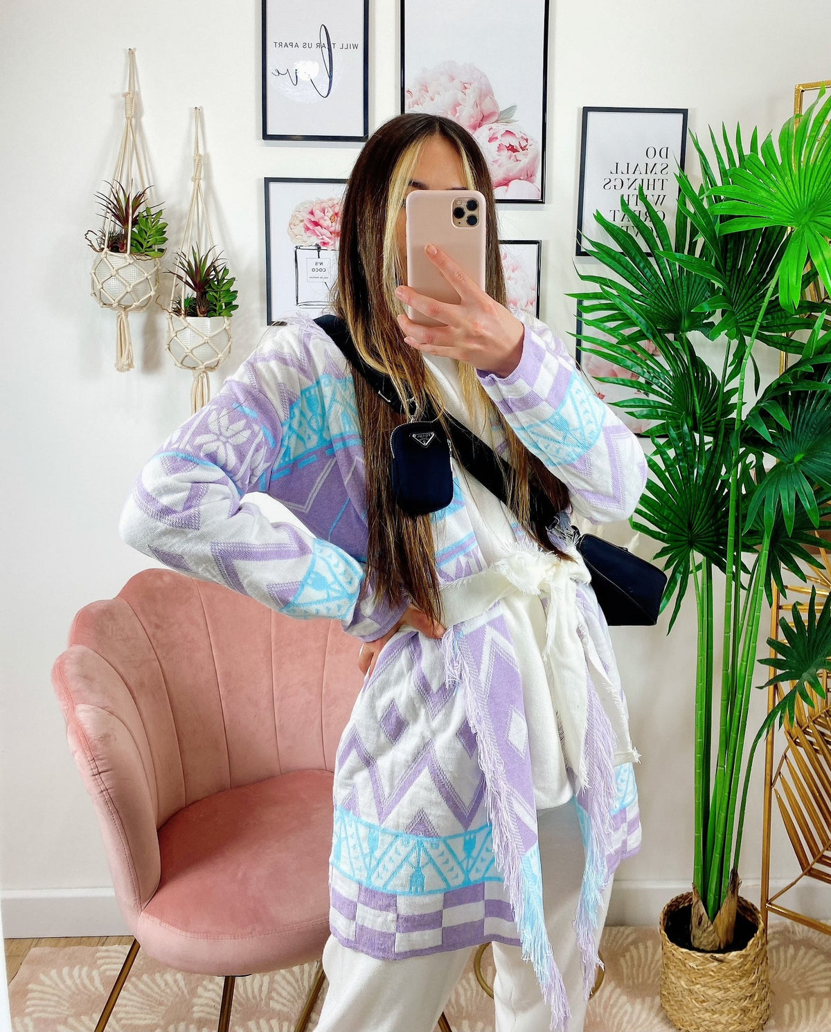 Cardigan con frange e cinta lilla