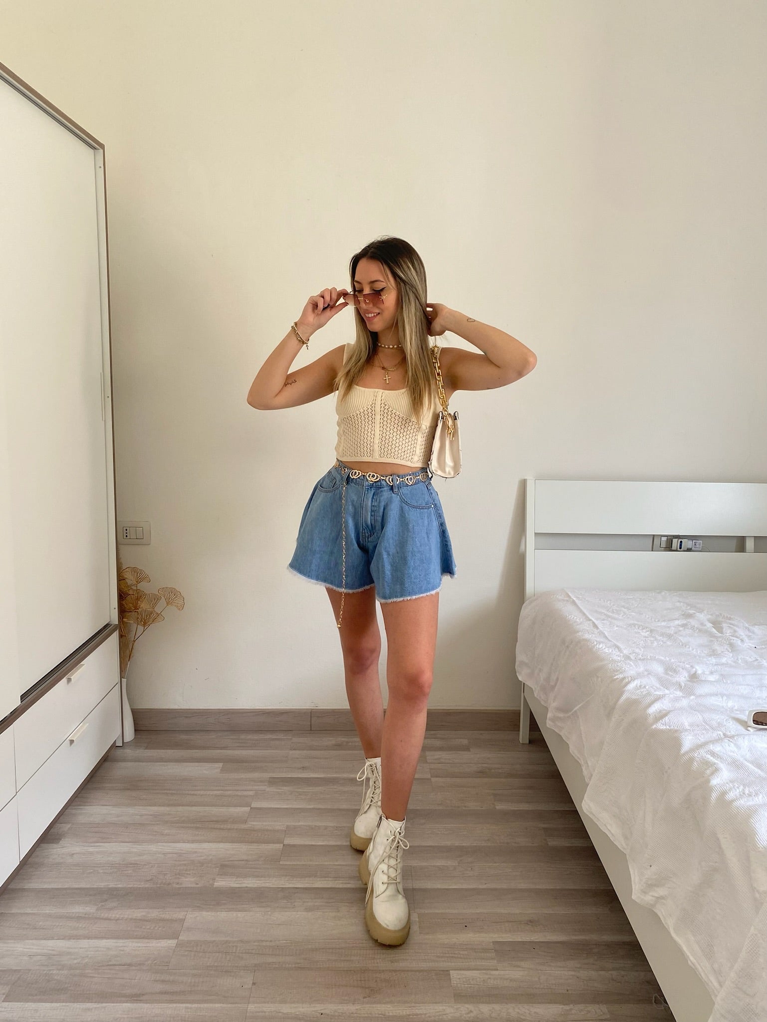 Short in jeans a farfalla