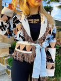 Cardigan corto frange e cinta con cavallo celeste