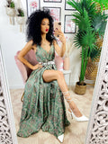Abito con maxi spacco verde con ricami