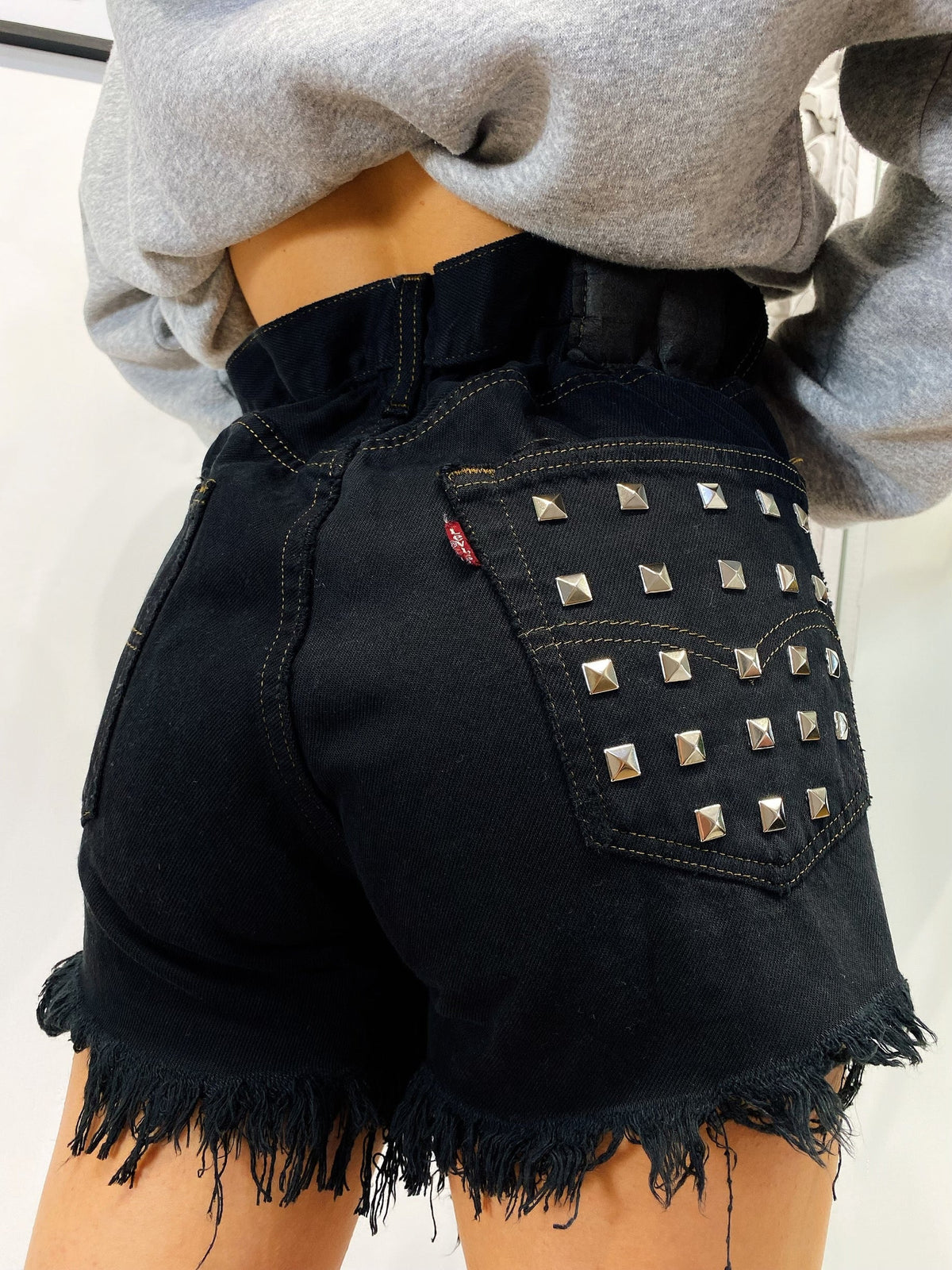Short Levi’s Vintage con Borchie Nero