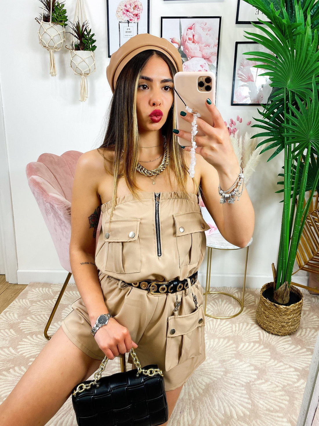 Tutina scollo a barchetta con tasche e borsetta