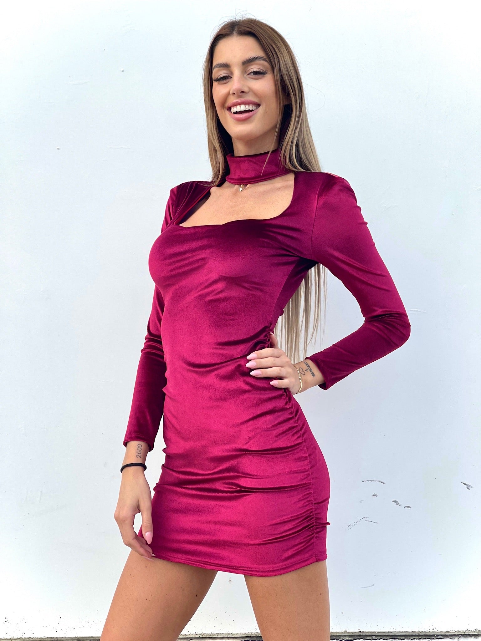 Abito in velluto con colletto Bordeaux