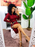 Abito midi Bordeaux con borchie e spacco