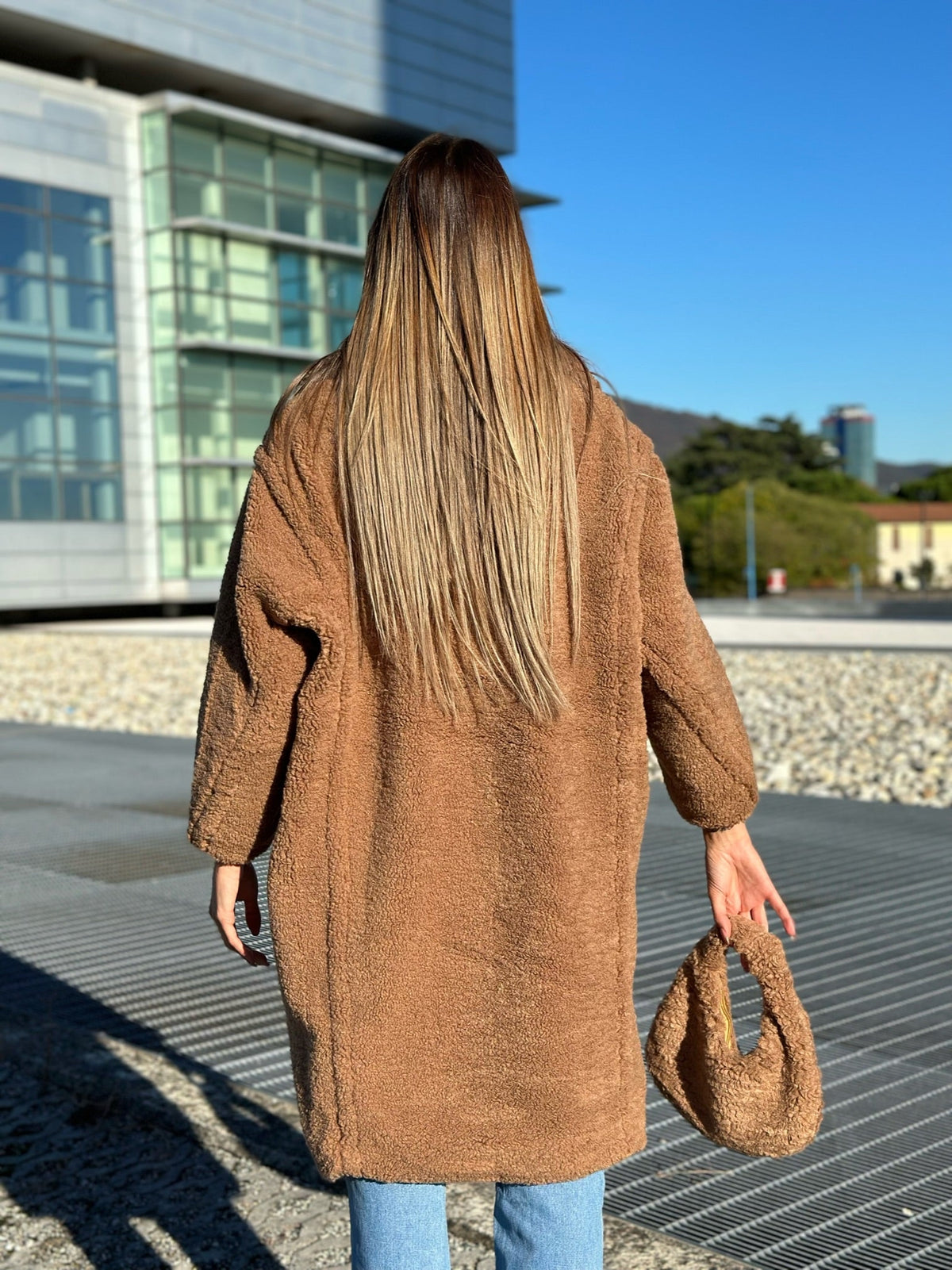 Cappotto Teddy Camel e pochette