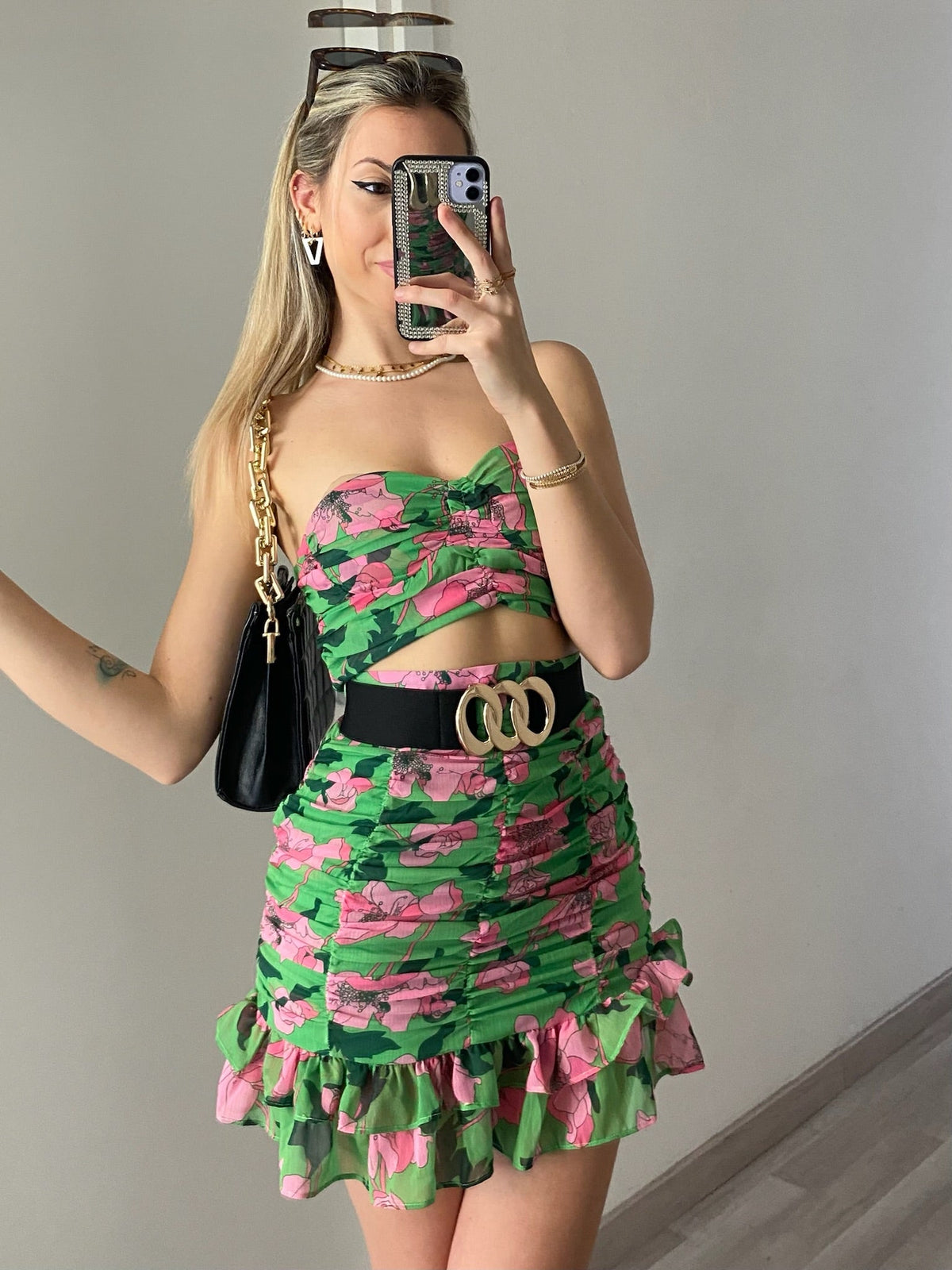 Completo top e gonna verde e rosa