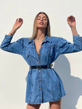 Abito in jeans con cintura