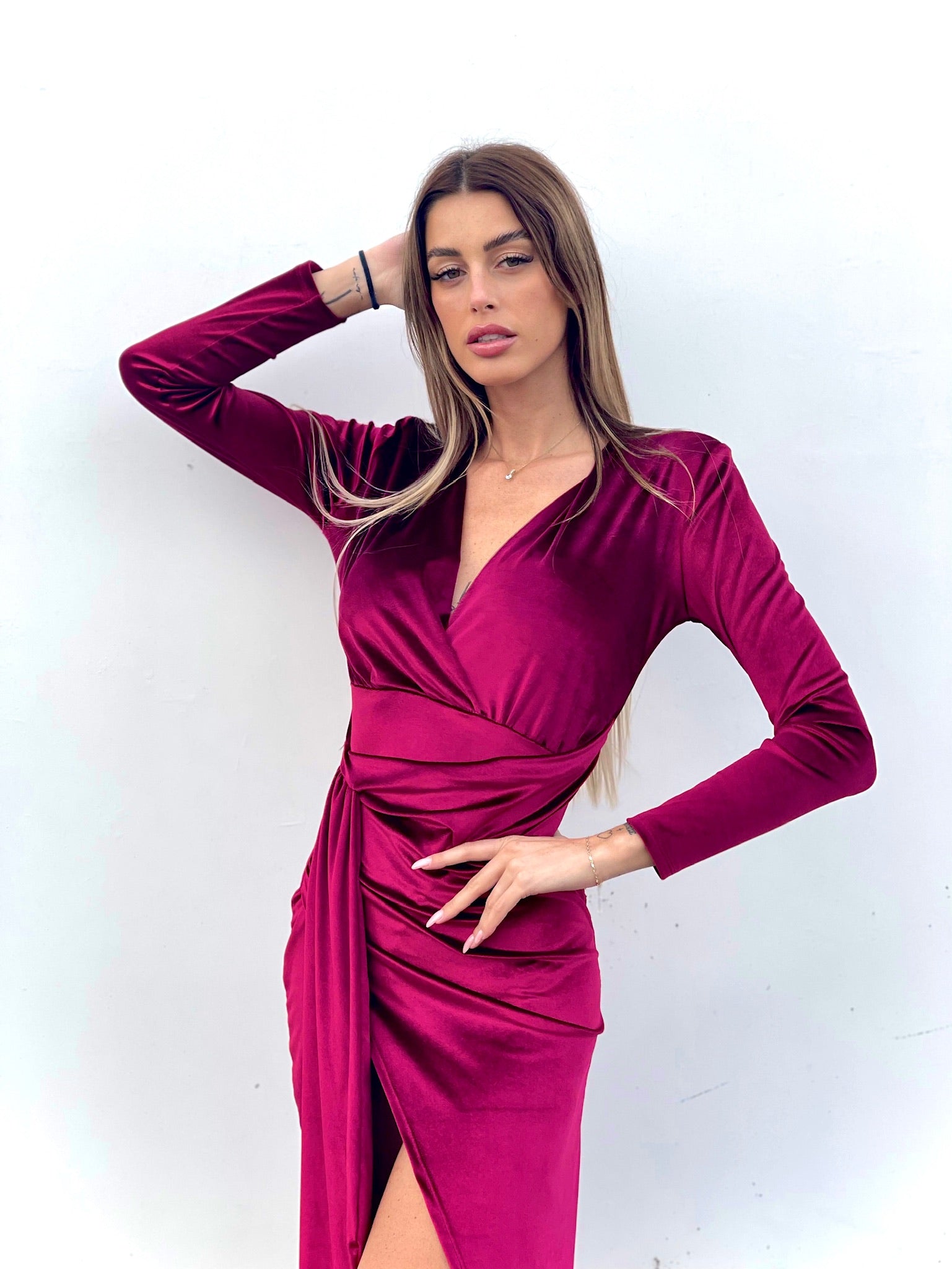 Abito lungo in velluto con maxi spacco Bordeaux