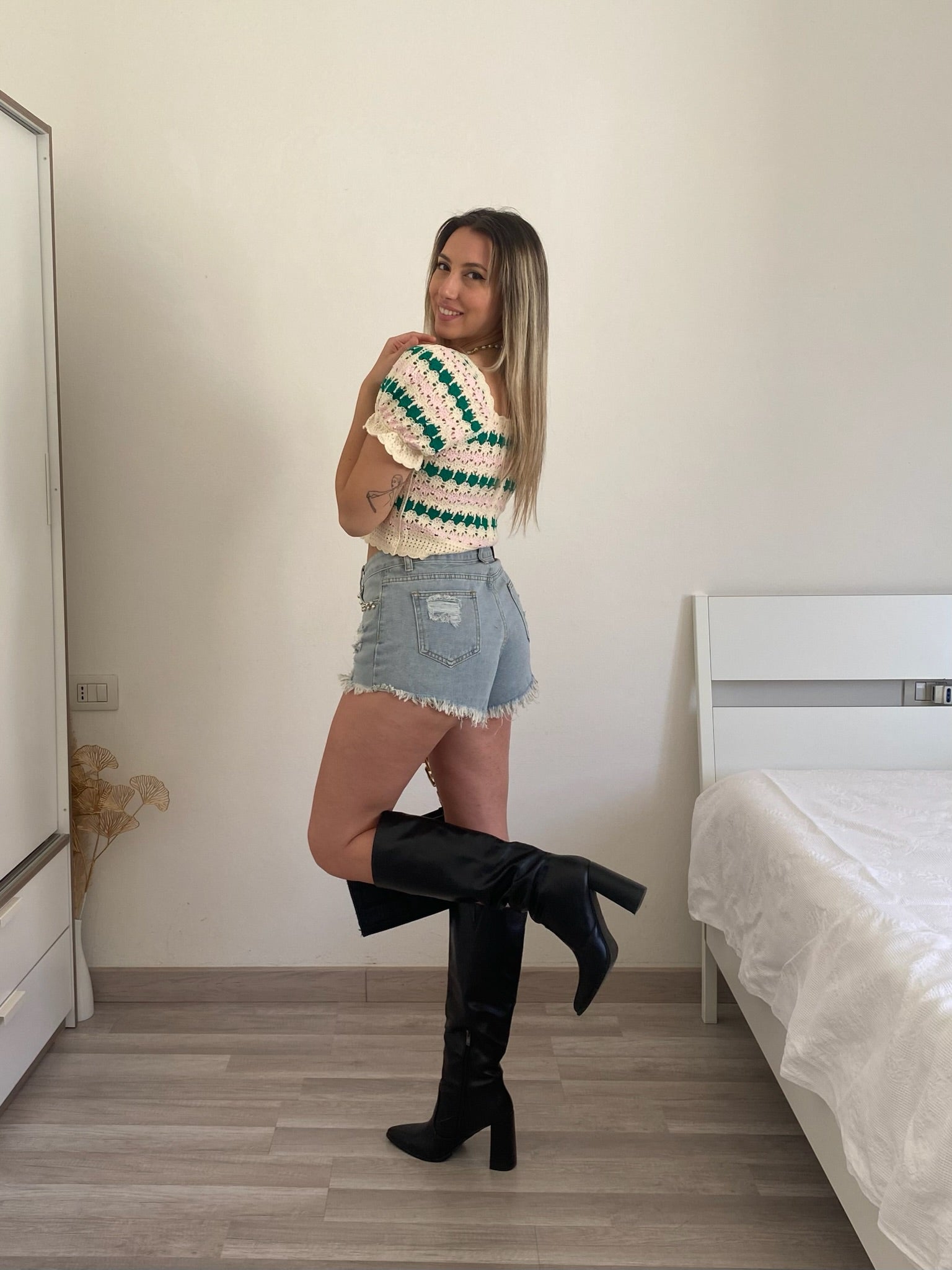 Top macramè rosa verde