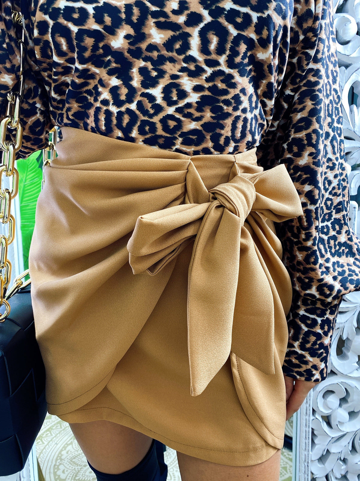 Gonna con fiocco beige