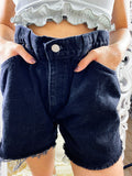 Short Vintage Levi’s nero con borchie argento