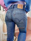 Jeans Levi’s Vintage a caramella con spacco medio scuro