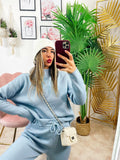 Completo maglia e pantalone celeste