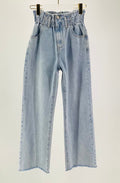 Jeans elasticizzato in vita zampa larga