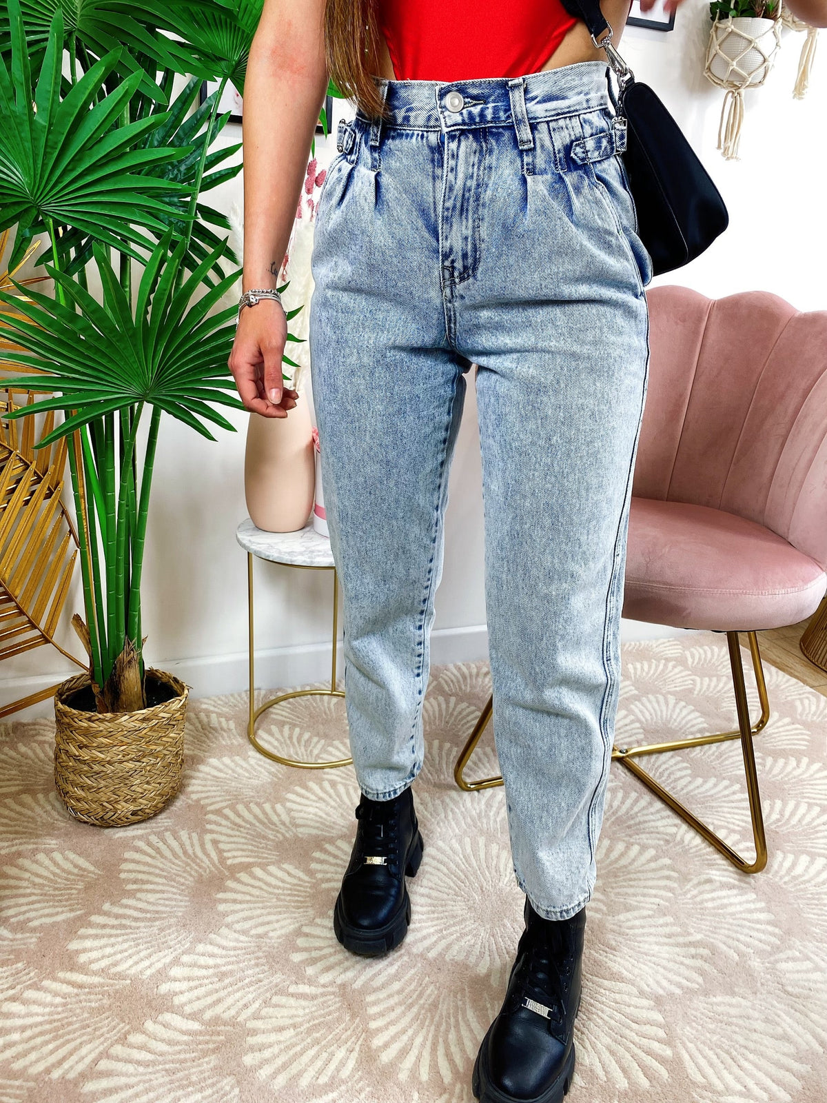 Jeans manfit bagno chiaro