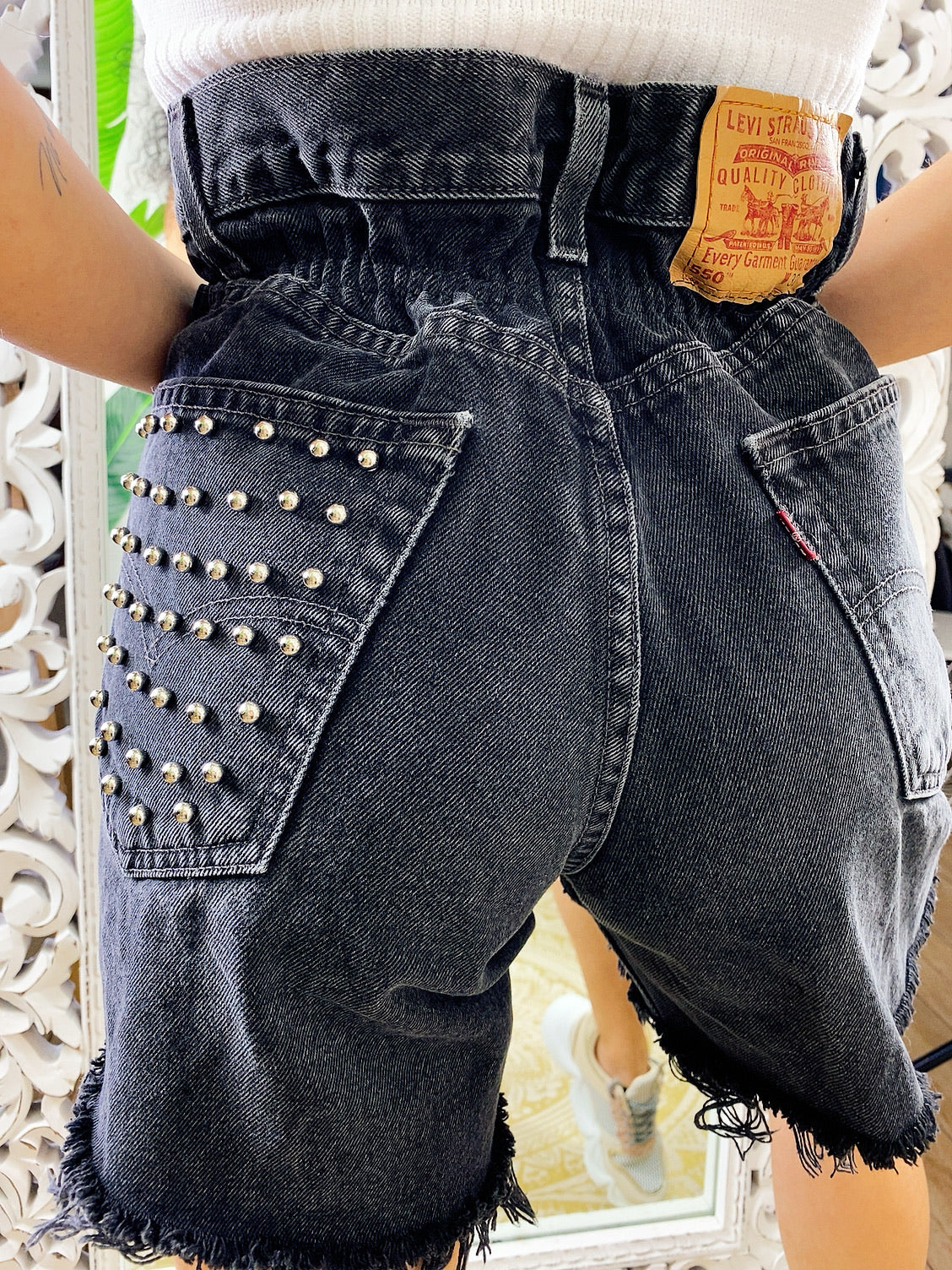 Short Vintage Levi’s grigio nero con borchie argento