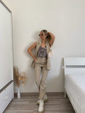 Completo smanicato e pantalone beige