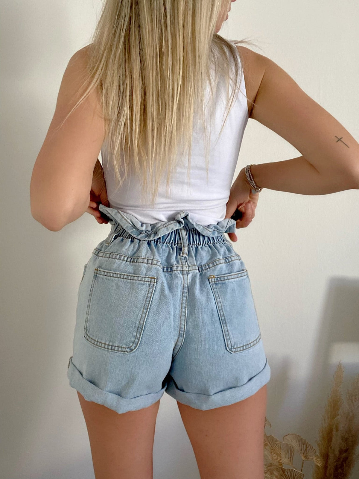 Short in jeans a caramella