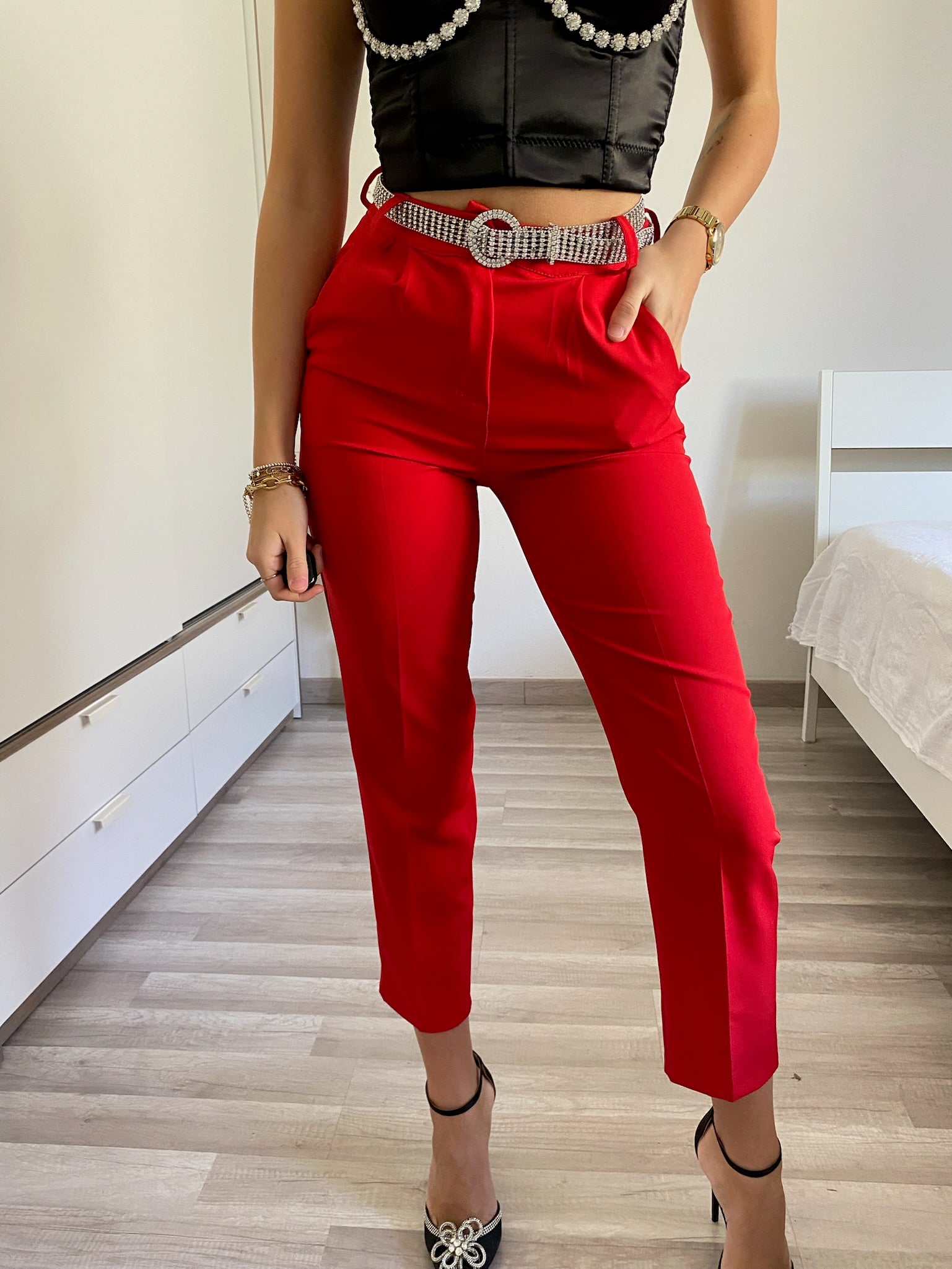 Completo giacca e pantalone strass rosso