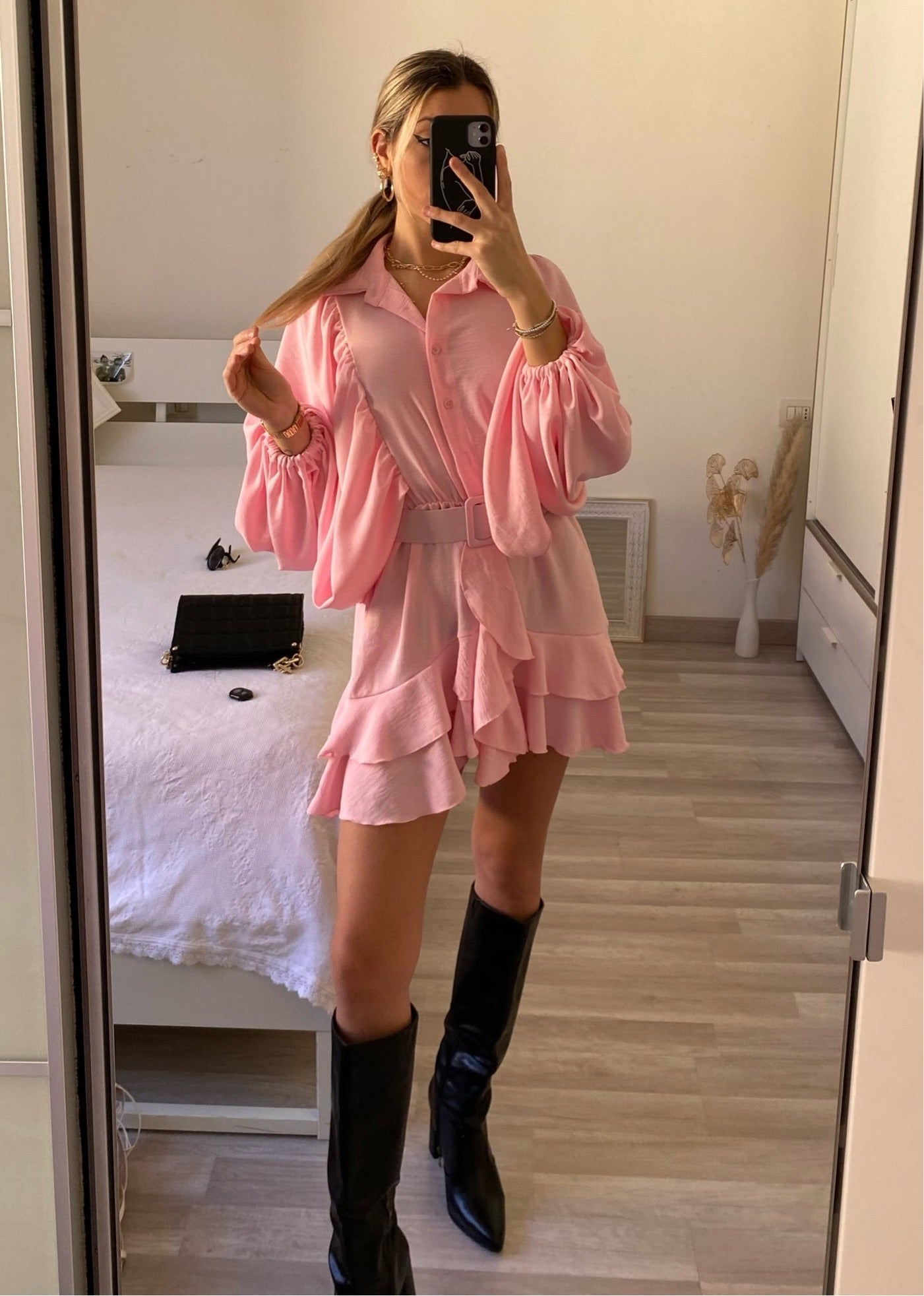 Abito morbido rosa con cintura