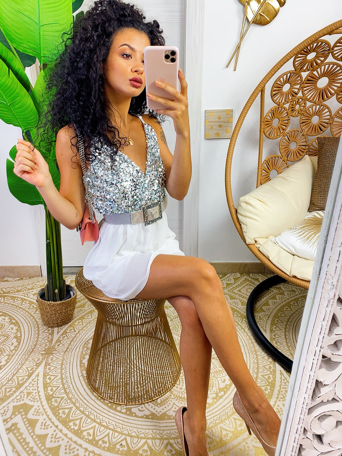 Tutina con paillettes bianca e argento
