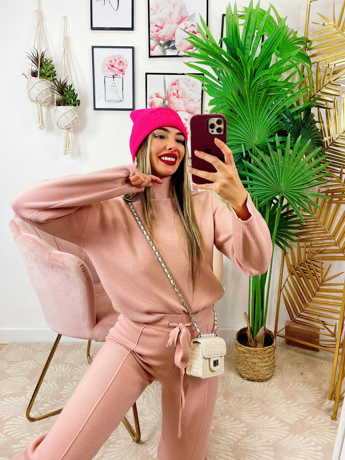 Completo maglia e pantalone largo rosa